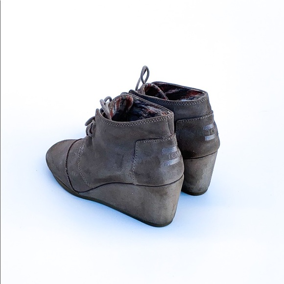 Toms Suede Tan Wedge Booties - Picture 5 of 8
